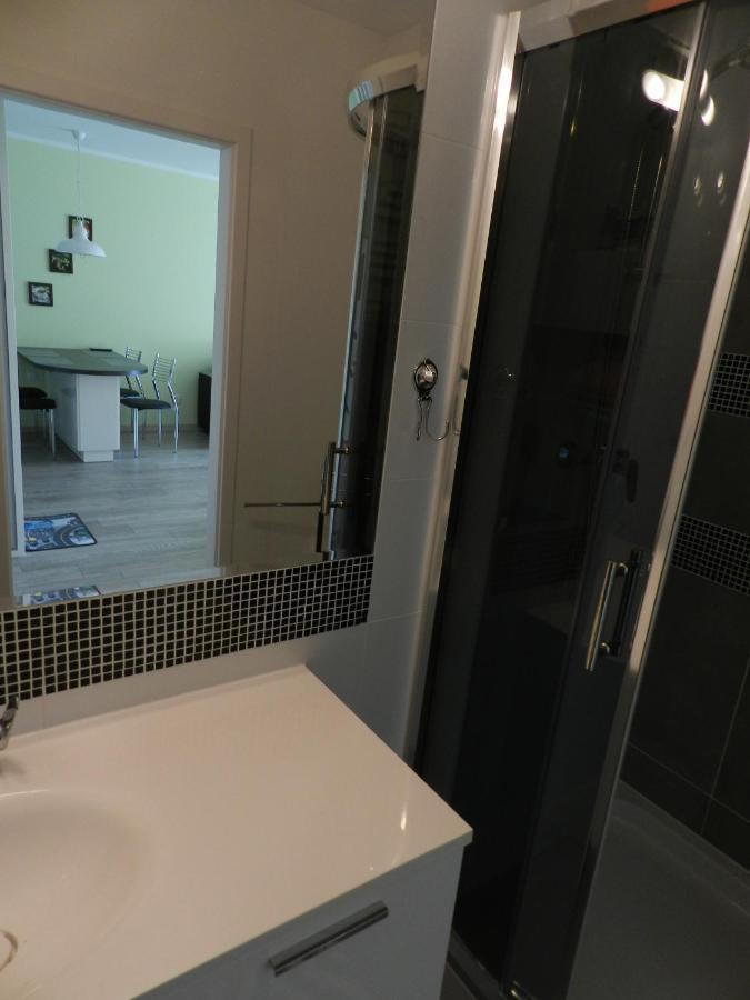 Apartament Caloroczny Blizej Morza Kołobrzeg Kültér fotó